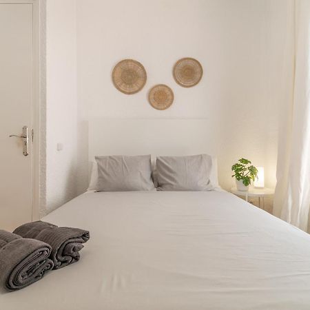 Ronda Apartment Барселона Екстериор снимка